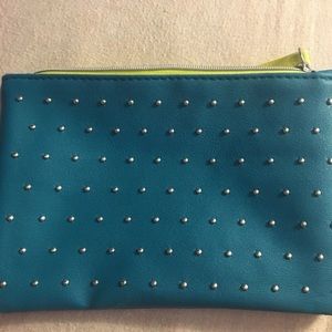 Ipsy makeup bag